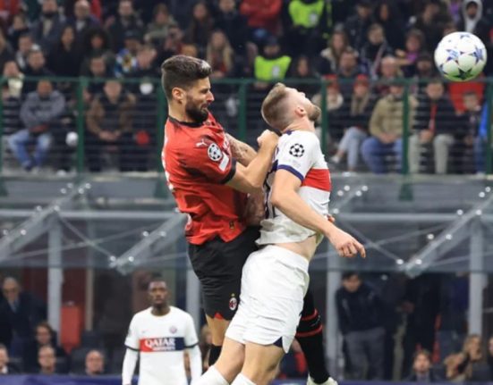 Giroud vs Psg PhotoCredit: AcMilan.com