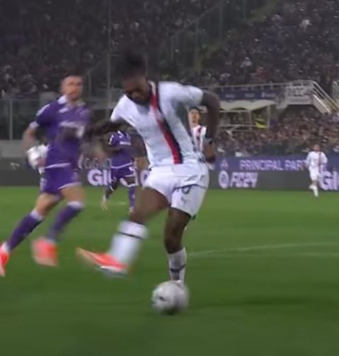 Leao - tacco vs Fiorentina