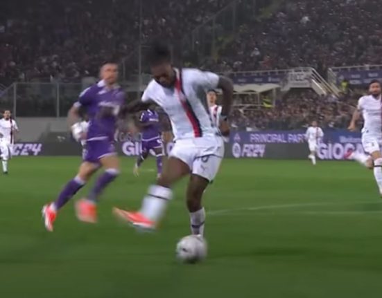 Leao - tacco vs Fiorentina