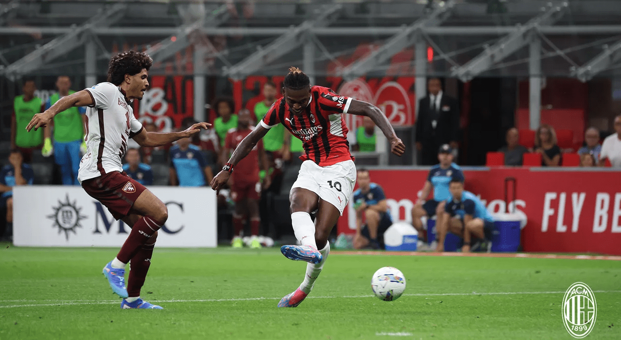 Leao Milan Torino - photocredit acmilan.com