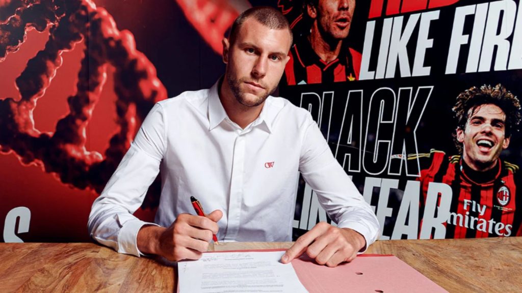 Strahinja Pavlovic - Photocredit acmilan.com