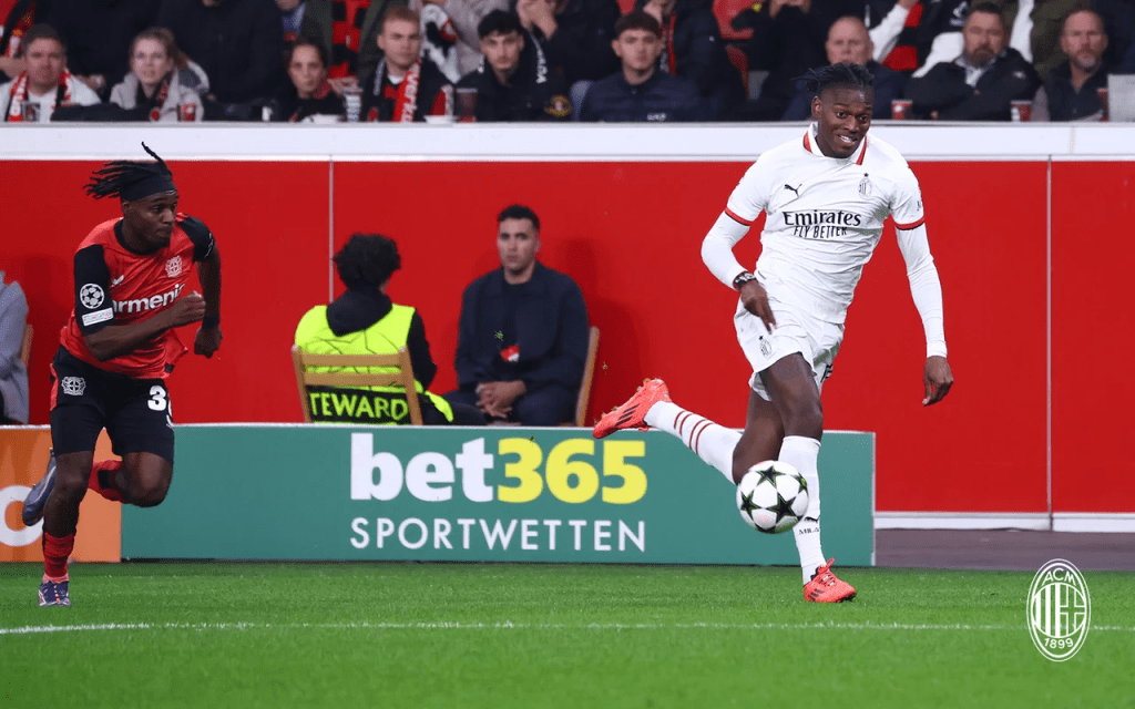 Leao Leverkusen Milan - photocredit acmilan.com