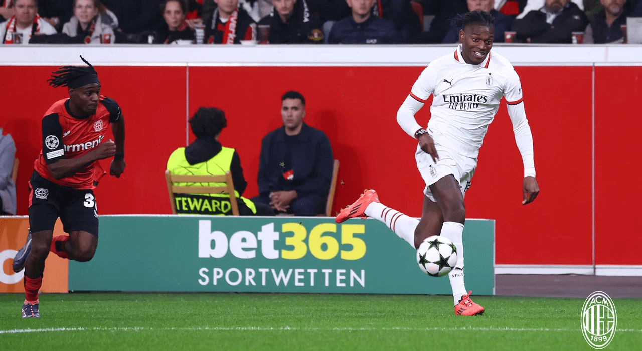 Leao Leverkusen Milan - photocredit acmilan.com