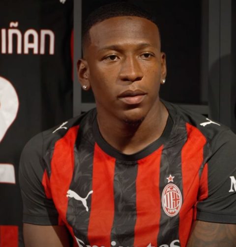 Estupiñán Perth Glory-Milan